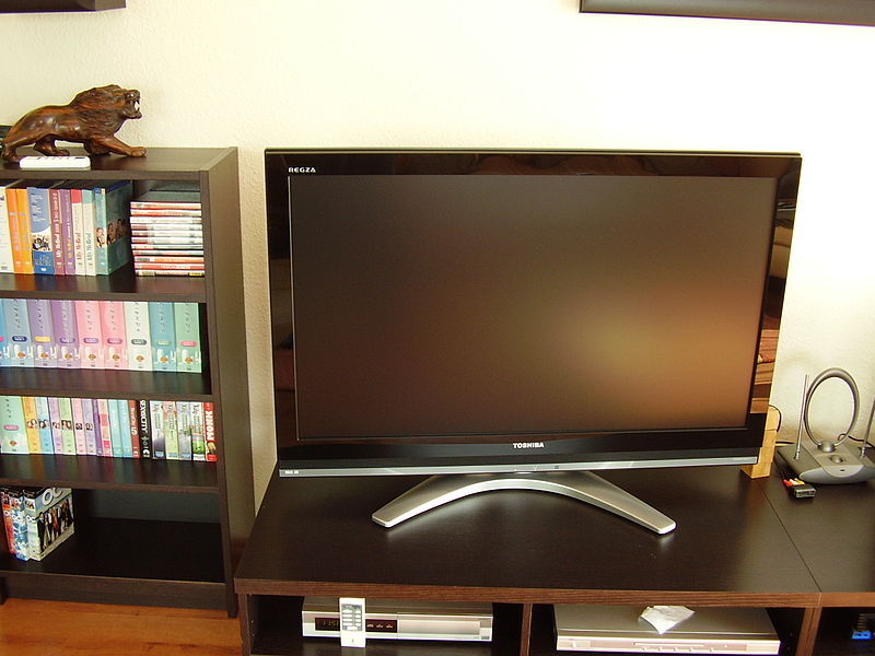 Television set table